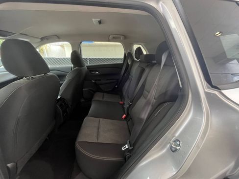 Used 2025 Nissan Rogue SV AWD/4WD image 28