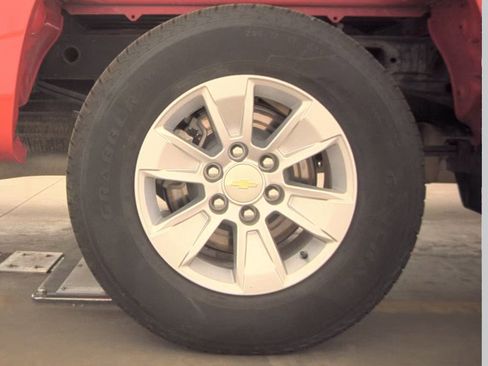 Used 2019 Chevrolet Silverado 1500 LT w/ All-Star Edition image 11