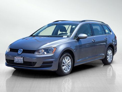 Used 2015 Volkswagen Golf S FWD image 9