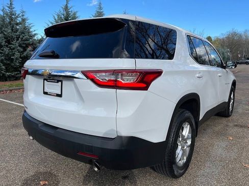 Used 2020 Chevrolet Traverse LS image 33