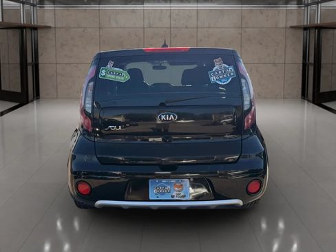 Used 2018 Kia Soul + FWD image 9