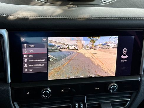 Certified 2023 Porsche Macan S AWD/4WD image 23
