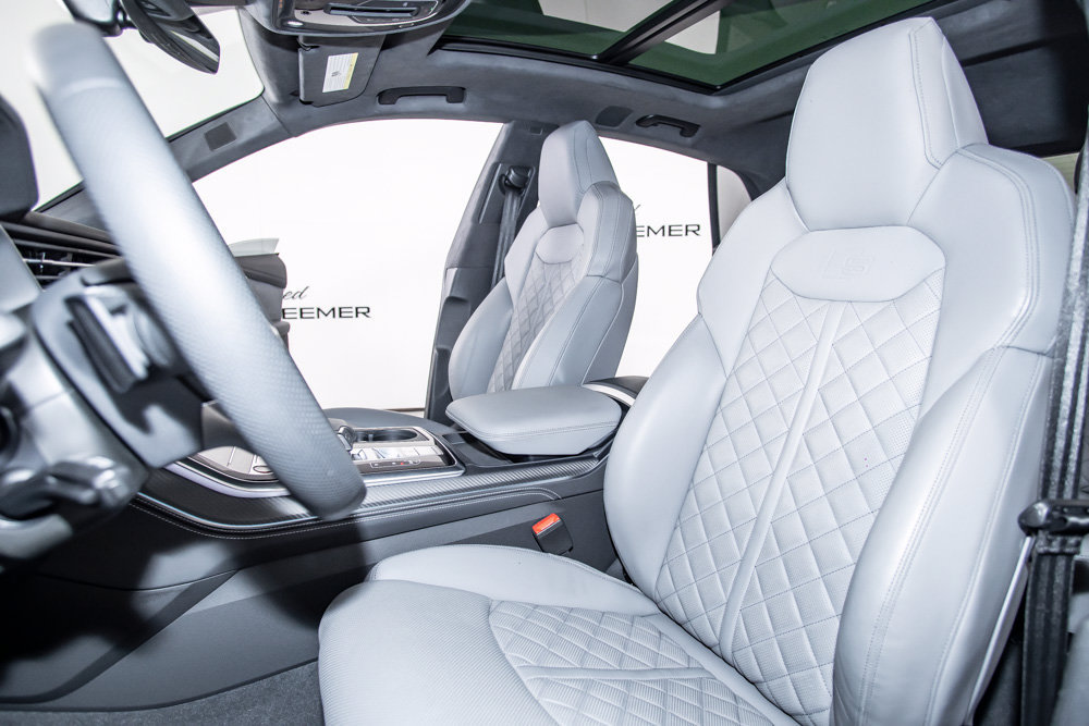 Used 2025 Audi SQ8 Prestige AWD/4WD image 13