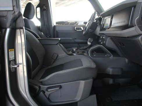 Used 2022 Ford Bronco Big Bend image 25
