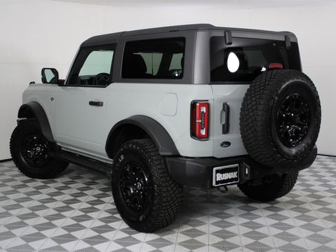 Used 2024 Ford Bronco Wildtrak image 3