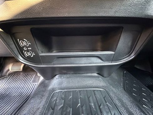 Used 2025 RAM 3500 Tradesman w/ Chrome Appearance Group image 30