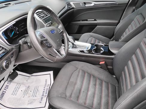 Used 2016 Ford Fusion SE image 10