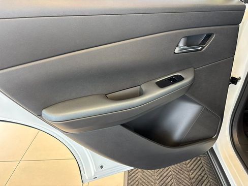 New 2026 Nissan Leaf SV+ w/ Floor Mat Package (SV+) FWD image 22