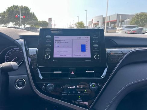 Used 2022 Toyota Camry SE w/ Convenience Package FWD image 13