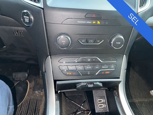 Used 2019 Ford Edge SEL w/ Equipment Group 201A AWD/4WD image 13