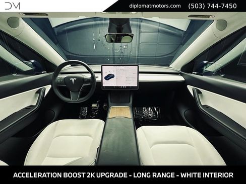 Used 2022 Tesla Model Y Long Range AWD/4WD image 25