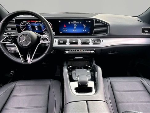 Used 2024 Mercedes-Benz GLE 450 4MATIC image 7