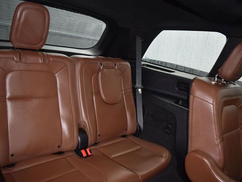Certified 2023 Lincoln Aviator Reserve w/ Equipment Group 201A image 20