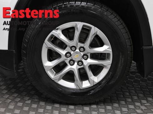 Used 2021 Chevrolet Traverse LS w/ LPO, Floor Liner Package AWD/4WD image 33