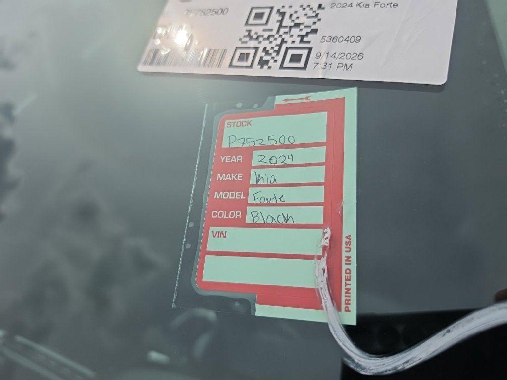 Certified 2024 Kia Forte LXS FWD image 8