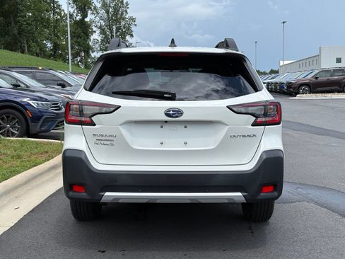 Certified 2024 Subaru Outback Limited AWD/4WD image 10