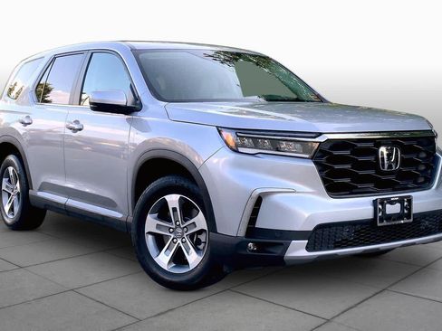 Used 2024 Honda Pilot EX-L image 3