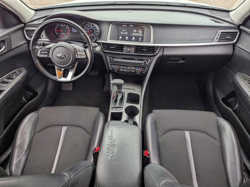 Used 2019 Kia Optima S image 12