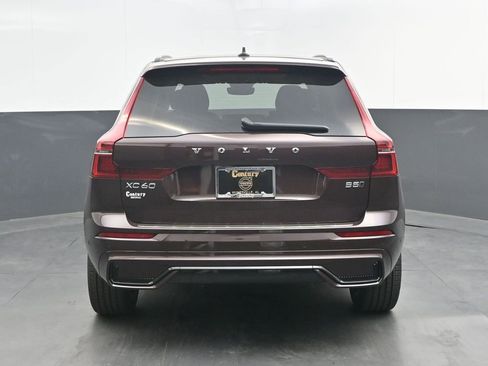 New 2026 Volvo XC60 B5 Plus AWD/4WD image 6
