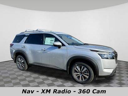 New 2025 Nissan Pathfinder SL w/ Cargo Package