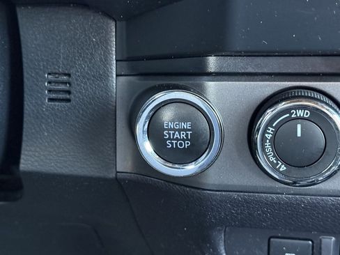 Used 2021 Toyota Tacoma TRD Sport image 20