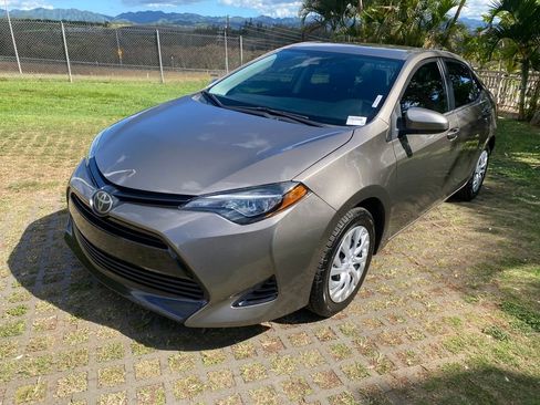 Used 2019 Toyota Corolla LE image 21