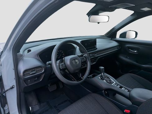 Certified 2023 Honda HR-V Sport image 9