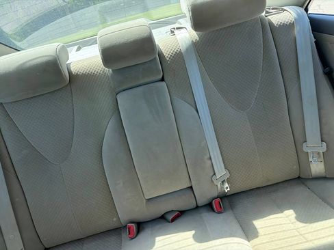 Used 2009 Toyota Camry LE FWD image 17