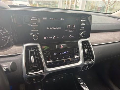 Used 2021 Kia Sorento EX w/ Panoramic Sunroof Package image 24