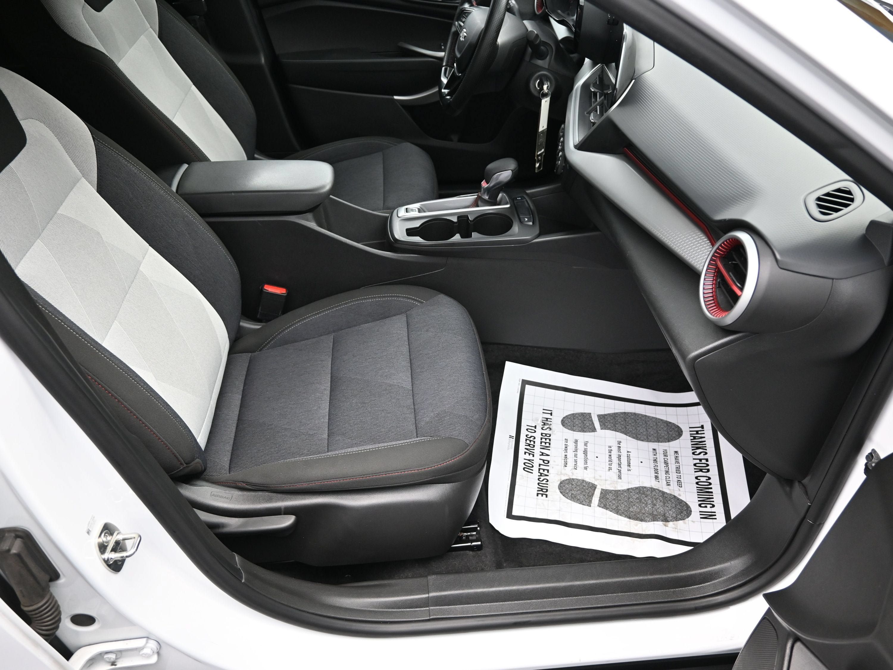 Certified 2024 Chevrolet Trax RS w/ Driver Confidence Package FWD image 27
