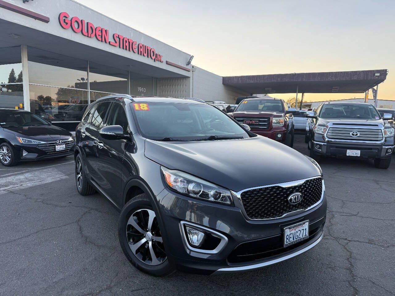 Used 2018 Kia Sorento EX FWD image 1