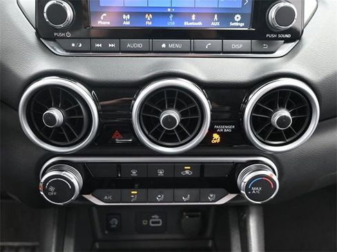 Used 2025 Nissan Sentra S image 18