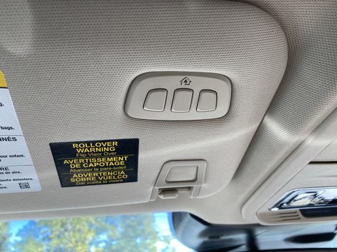 Used 2022 Lincoln Corsair AWD w/ Equipment Group 101A image 20