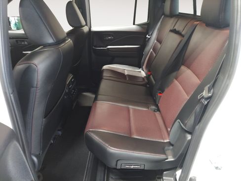 Used 2025 Honda Ridgeline Black Edition image 24