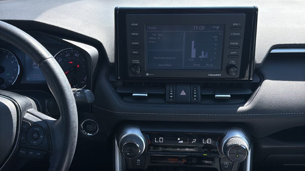 Used 2020 Toyota RAV4 XLE Premium FWD image 14
