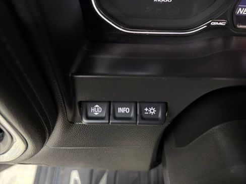 Used 2021 GMC Sierra 1500 Denali w/ Denali Ultimate Package AWD/4WD image 55