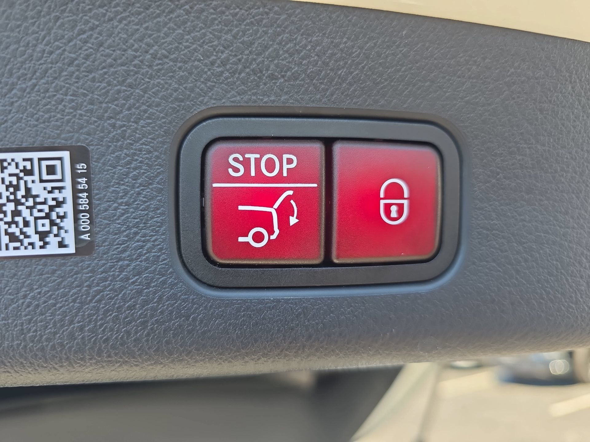 Certified 2026 Mercedes-Benz GLC 300 4MATIC image 13