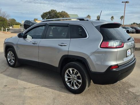 Used 2021 Jeep Cherokee Latitude Lux image 7