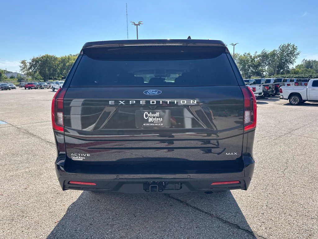 New 2026 Ford Expedition Max Active AWD/4WD image 4