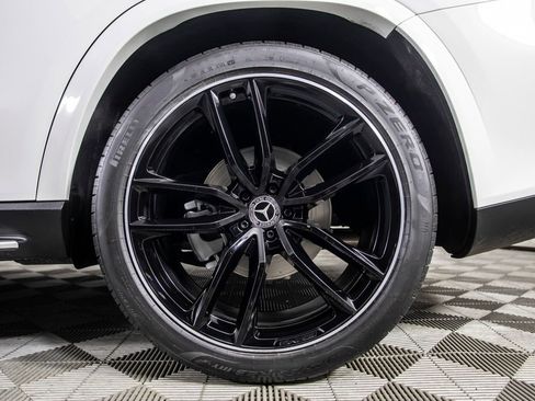 Used 2024 Mercedes-Benz GLS 580 GLS 580 image 48