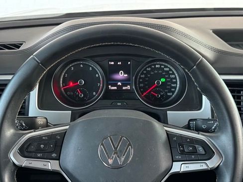 Used 2021 Volkswagen Atlas SE image 34