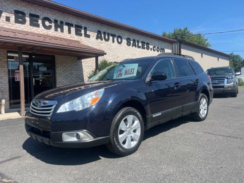 Used 2012 Subaru Outback 2.5i Premium AWD/4WD image 2