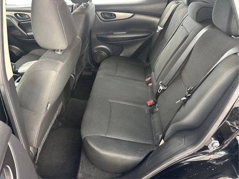 Used 2019 Nissan Rogue Sport S w/ Appearance Package AWD/4WD image 14