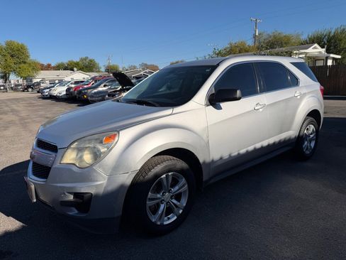 Used 2011 Chevrolet Equinox LS image 21