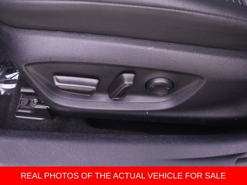 Used 2024 Toyota Camry SE FWD image 11