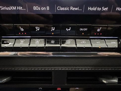 New 2025 Chevrolet Colorado LT w/ Advanced Trailering Package image 18