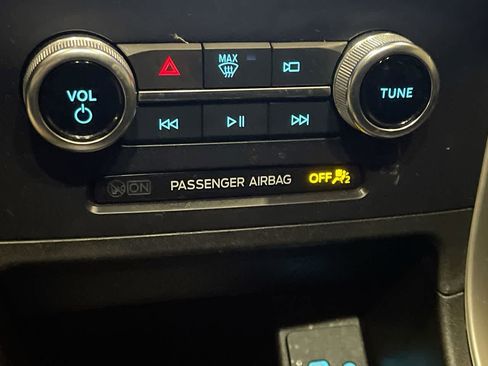 Used 2024 Ford Edge SEL image 18