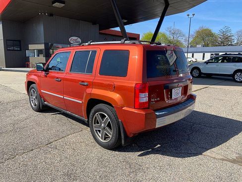 Used 2009 Jeep Patriot Limited w/ Sun/Sound Group image 2