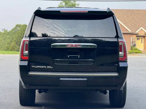 Used 2015 GMC Yukon XL Denali w/ Touring Package AWD/4WD image 7