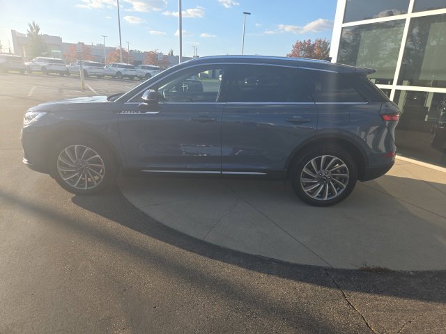 Certified 2023 Lincoln Corsair Reserve w/ Equipment Group 201A AWD/4WD image 9